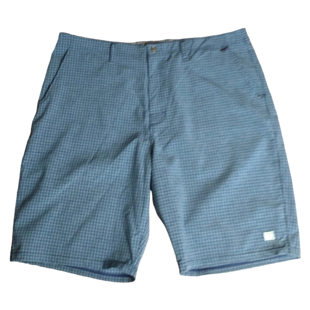 Cova Surf and Turf Plaid Shorts Size 38 Excellent Condition